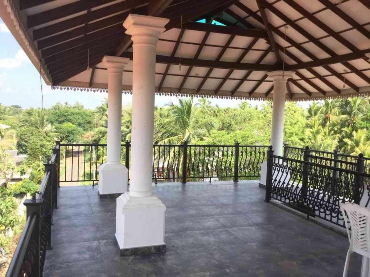 Why Not Palace Anuradhapura Bagian luar foto